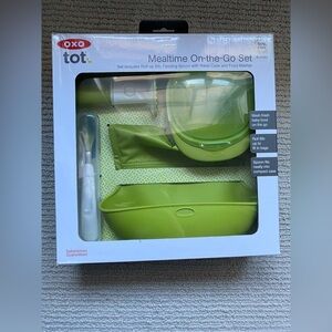 BNIB OXO tot Mealtime To Go Set bib spoon bowl BNIB